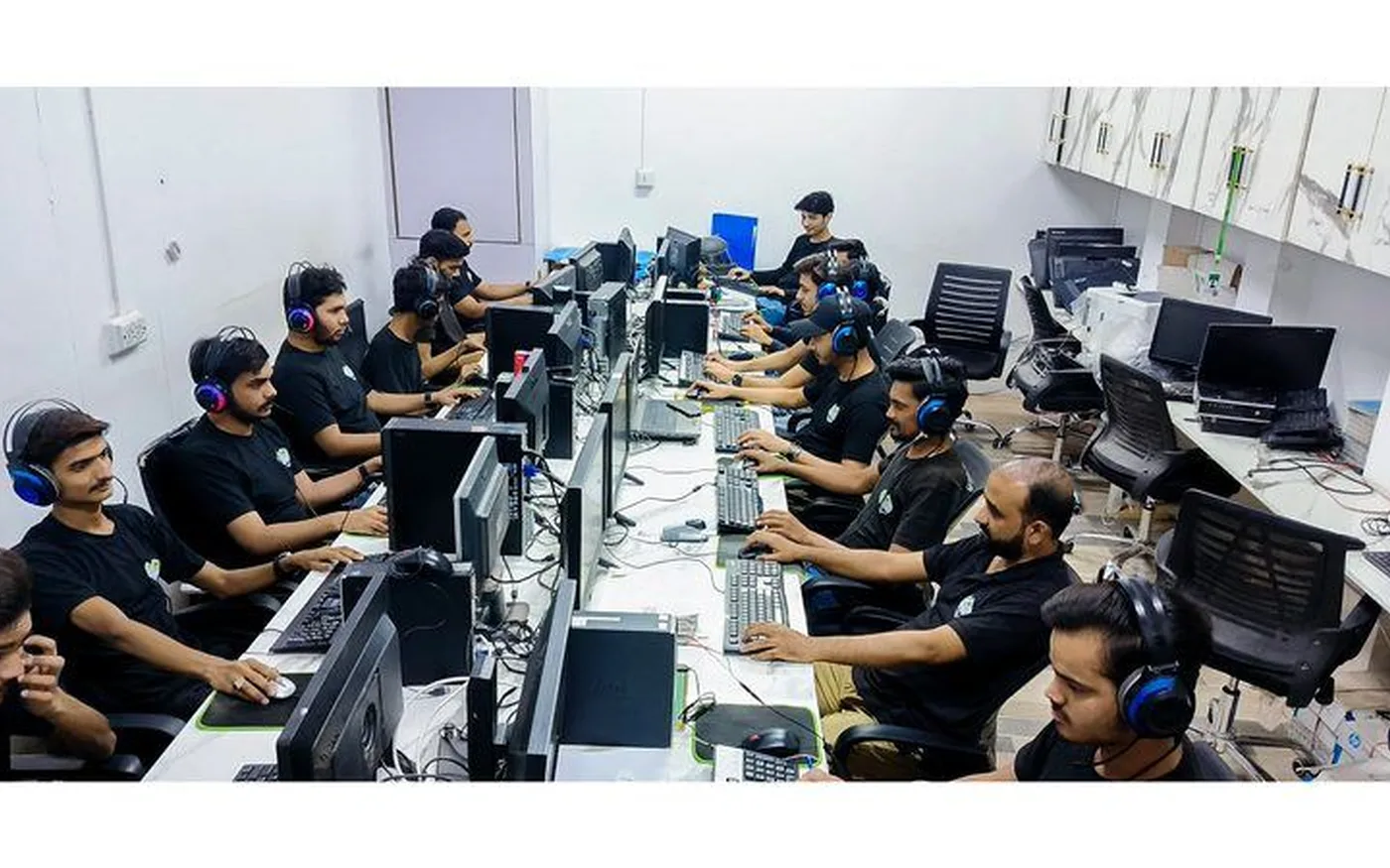 Kohenoor International export team preparing quotations and shipping documents